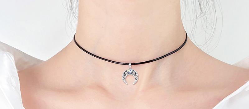 How to Wear Choker Necklaces for Every Occasion