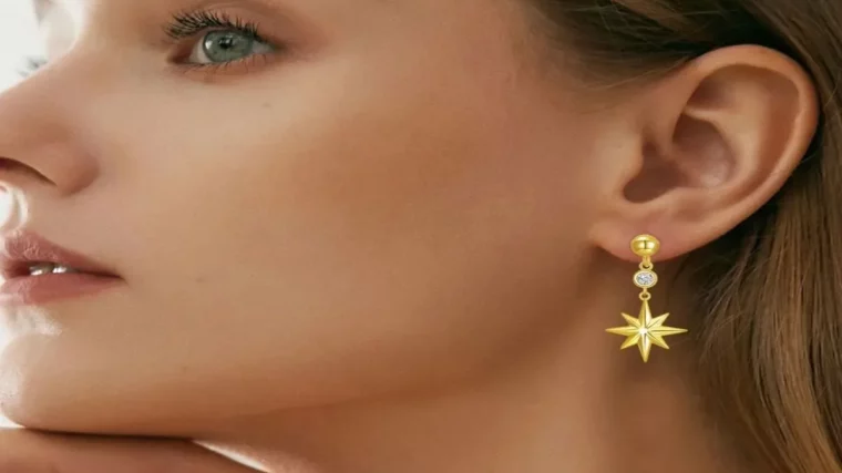 Best Guide for Shopping Star Earrings